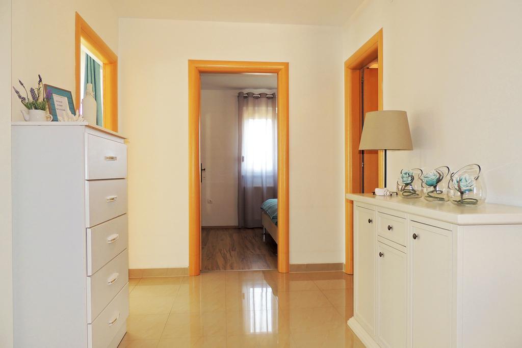 Vrh  Private Accommodation Kirincic מראה חיצוני תמונה