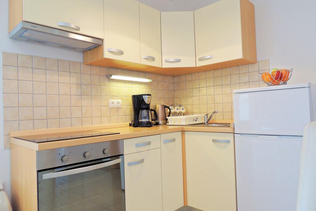 Vrh  Private Accommodation Kirincic מראה חיצוני תמונה